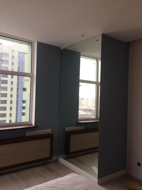 Зеркало на стену в спальне